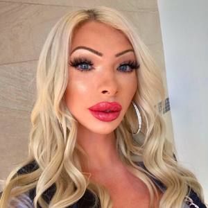 Meet your Posher, Serena